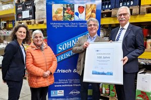 20251210 I H K Urkundenübergabe 100 Jahre Sohnius Frischdienst Nah