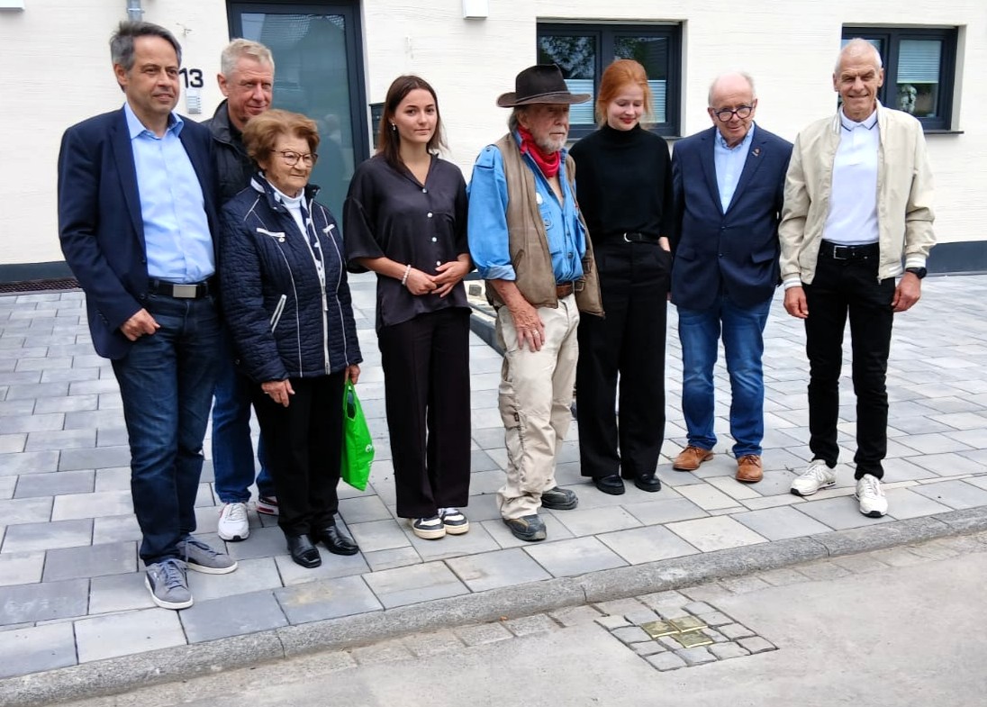 20250610 Tannenstrasse Gruppe Buergermeister U.a. Foto Julie Georgis 20250610 Tannenstrasse Gruppe Buergermeister U.a. Foto Julie Georgis