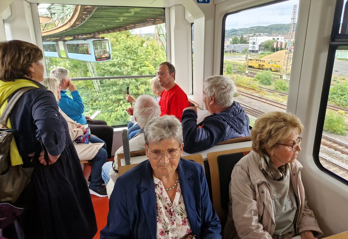 20250904 In Der Schwebebahn