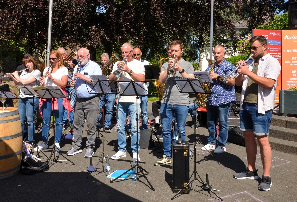 Blumenmarkt Mohr 2. Foto Panikorchester Blumenmarkt Mohr 2. Foto Panikorchester