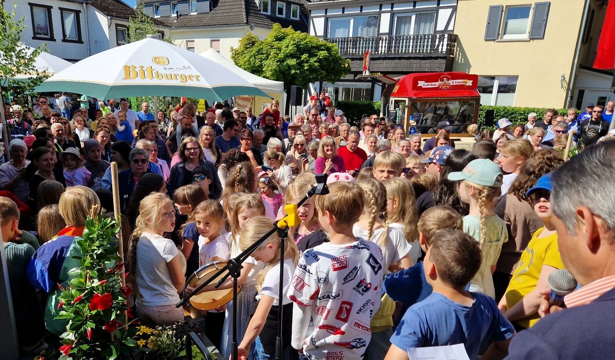 Blumenmarkt 4. 20260509 Offizielle Eröffnung
